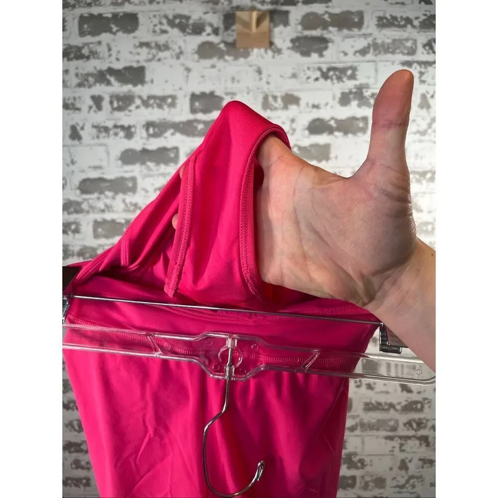Athleta | women hot pink athletic shortie shorts